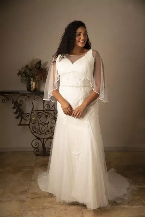 Plus size wedding dress with cape new arrivals